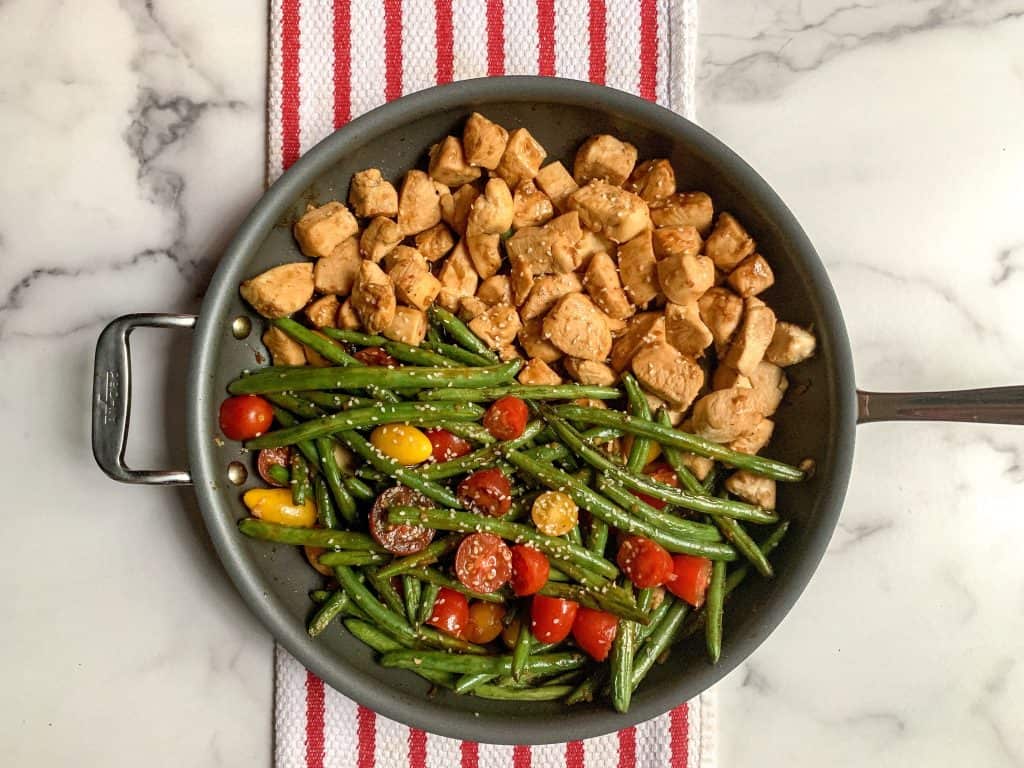 chicken stir fry with green beans and tomatoes