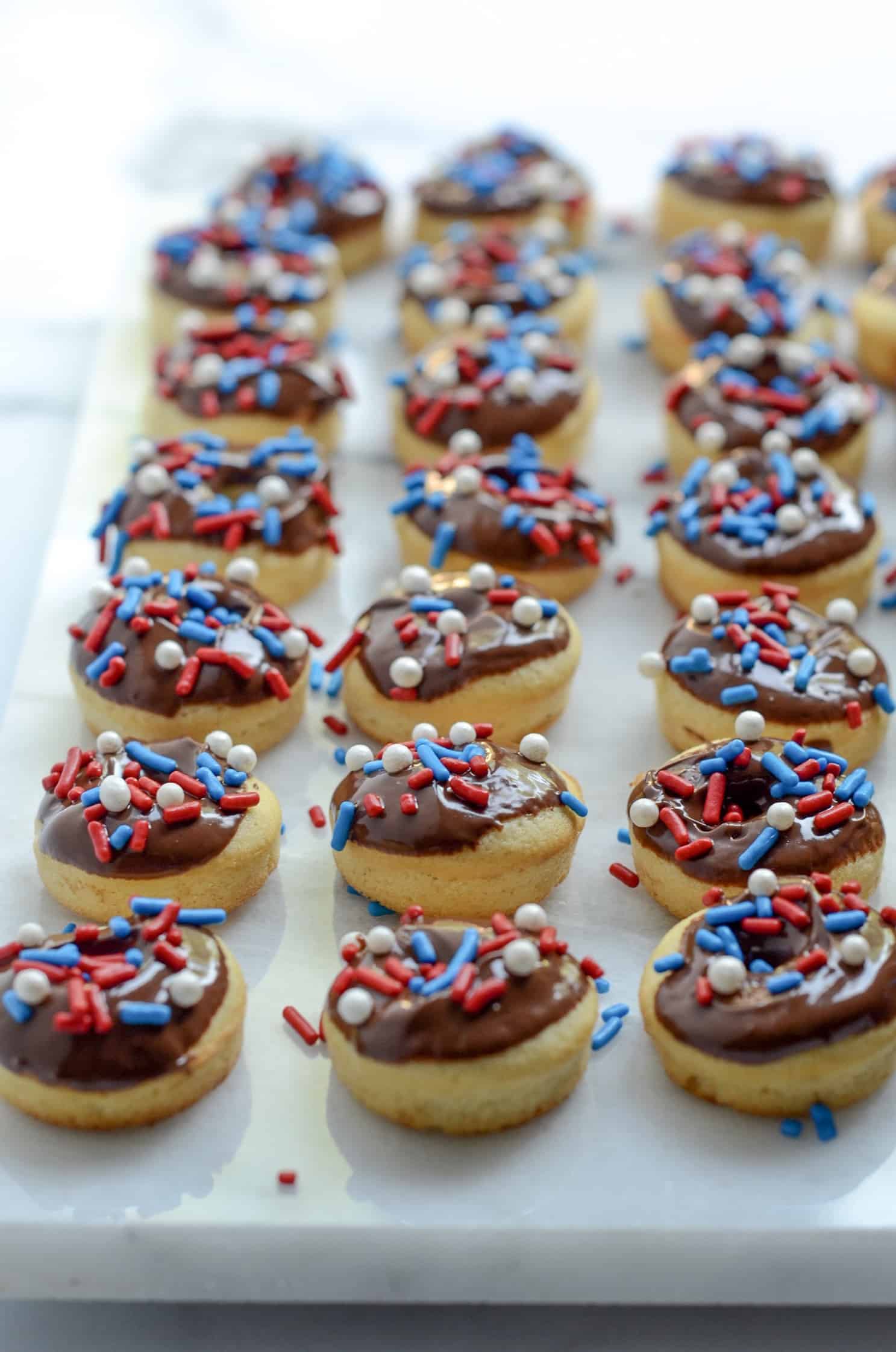 mini baked donuts for 4th of july 