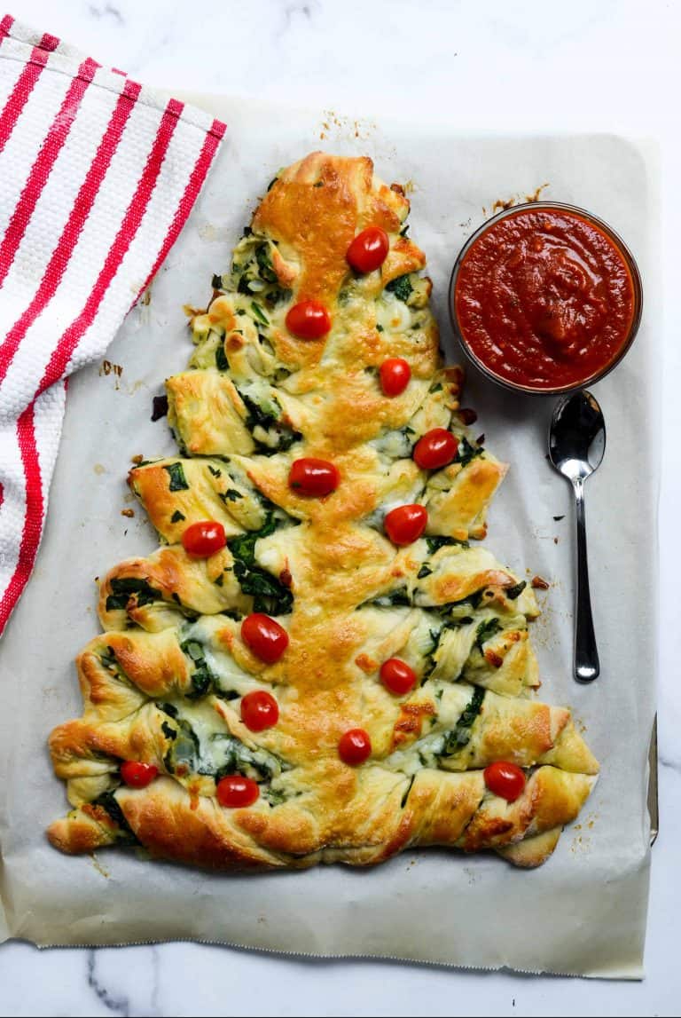 Christmas Tree Pull Apart Bread (Step-by-Step Directions) | Worn Slap Out