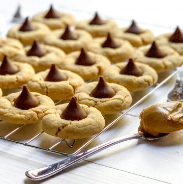 peanut butter blossom cookies