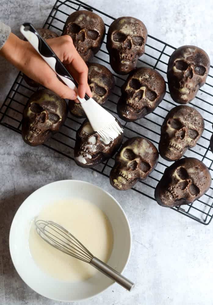 Mini Chocolate Skull Cakes with Simple Spooky Glaze